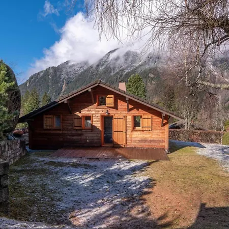 Chalet Alpine Escape Facing The Aiguille Du Midi