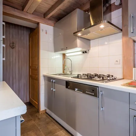Charming Small With Aiguille Du Midi View Chalet
